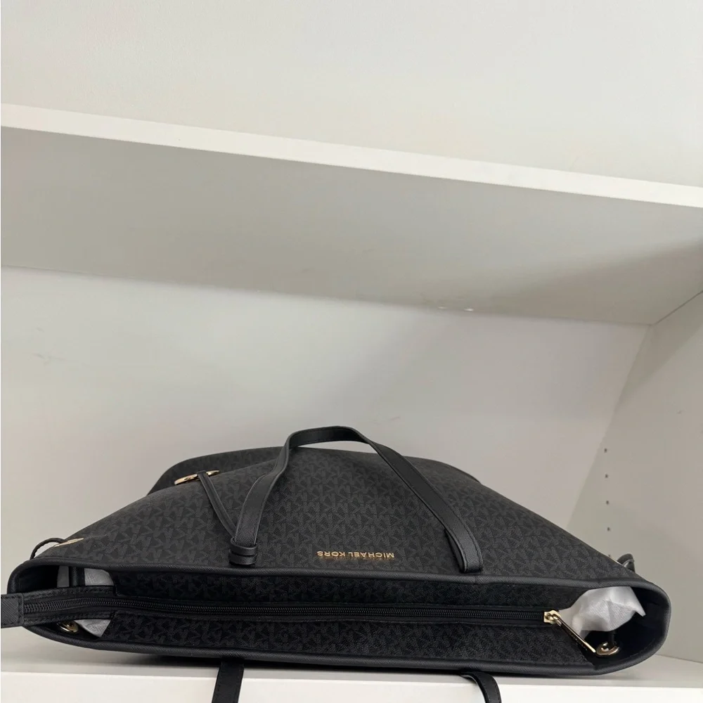 Michael Kors chic black